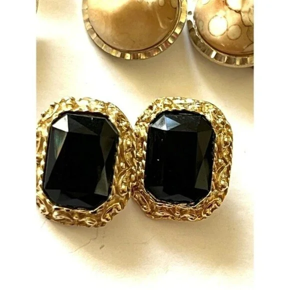 Vintage Lot of 4 Pair Clip on Earrings Gold Tone Enamel Heart Shape Black - Picture 2 of 8